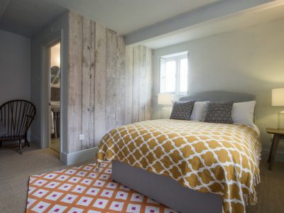 42 Acres yoga retreat - Yoga on a Shoestring