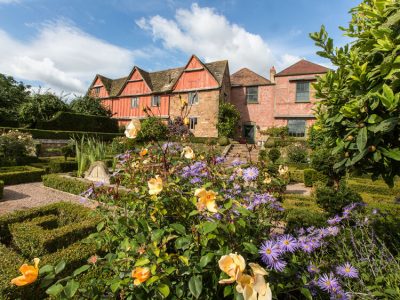 Pauntley Court, Gloucestershire - a yoga retreat - Yoga on a Shoestring - YOAS