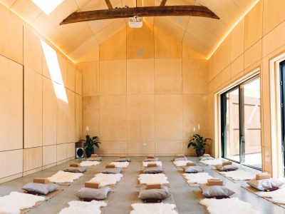 The Quaives, Kent - yoga retreat uk - Yoga on a Shoestring - YOAS